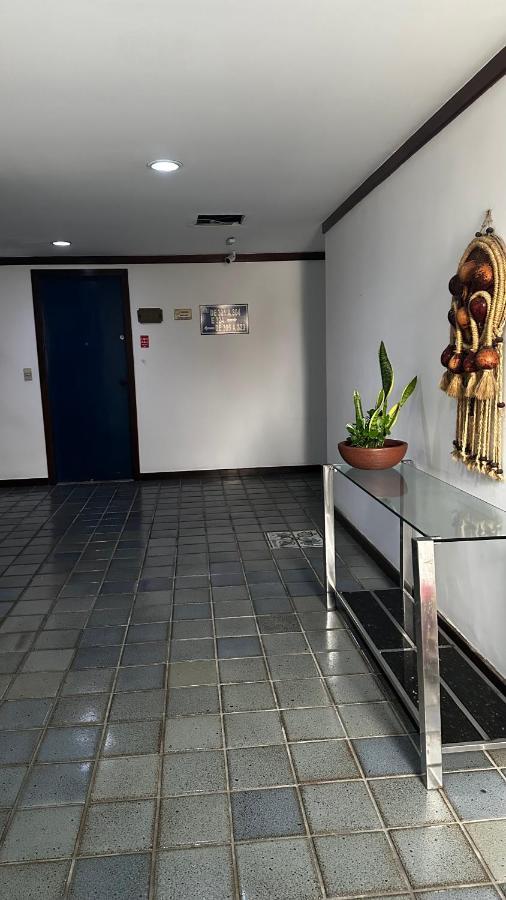 Apartamento Inteiro Frente Ao Mar De Ondina Salvador Eksteriør bilde